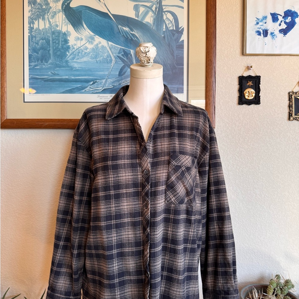 Nuuds Boyfriend Flannel - Picture 2 of 7